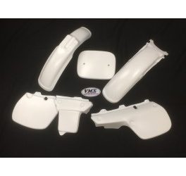 82-84 YZ60 plastic kit